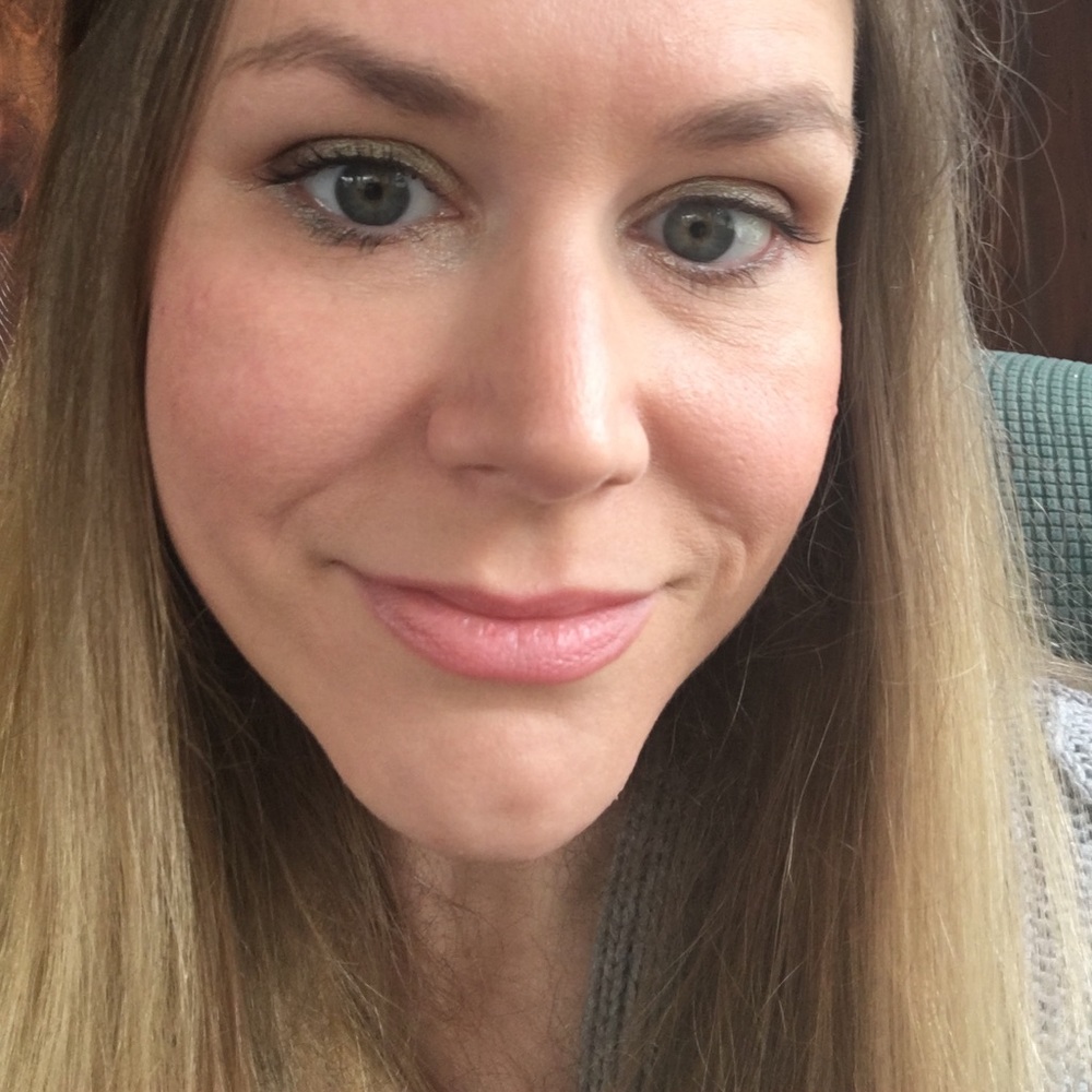 Meet your Posher, Julie